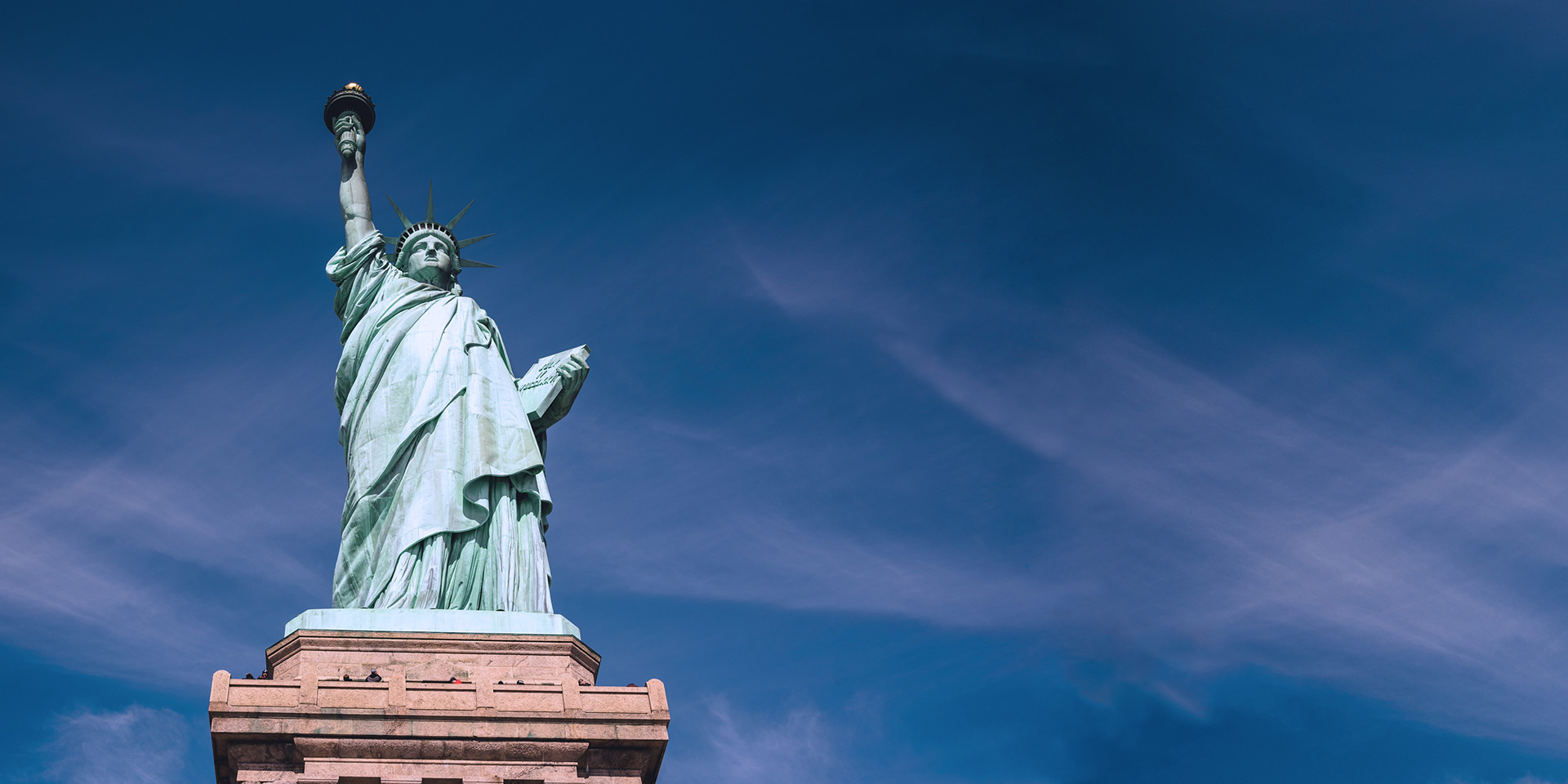 190111161733001-liberty-statue-